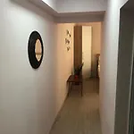 Itan\'S Apartment-Lovely Guest Apartment In Center